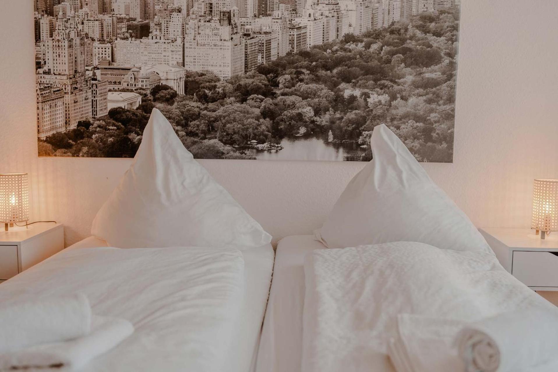 Apartment Mit Kueche, Arbeitsplatz Und Xxl Sofa Neuss Εξωτερικό φωτογραφία